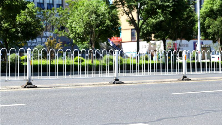 貴州道路護(hù)欄工程